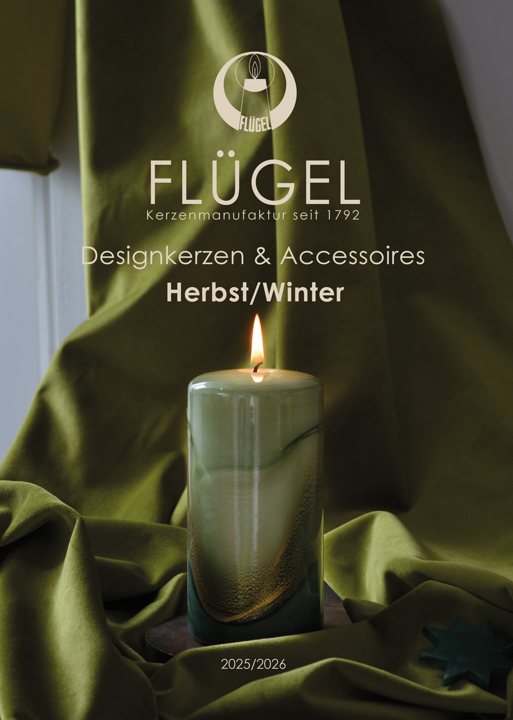 Titel_Fluegel_Designkerzen-Herbst-Winter-Katalog-2025